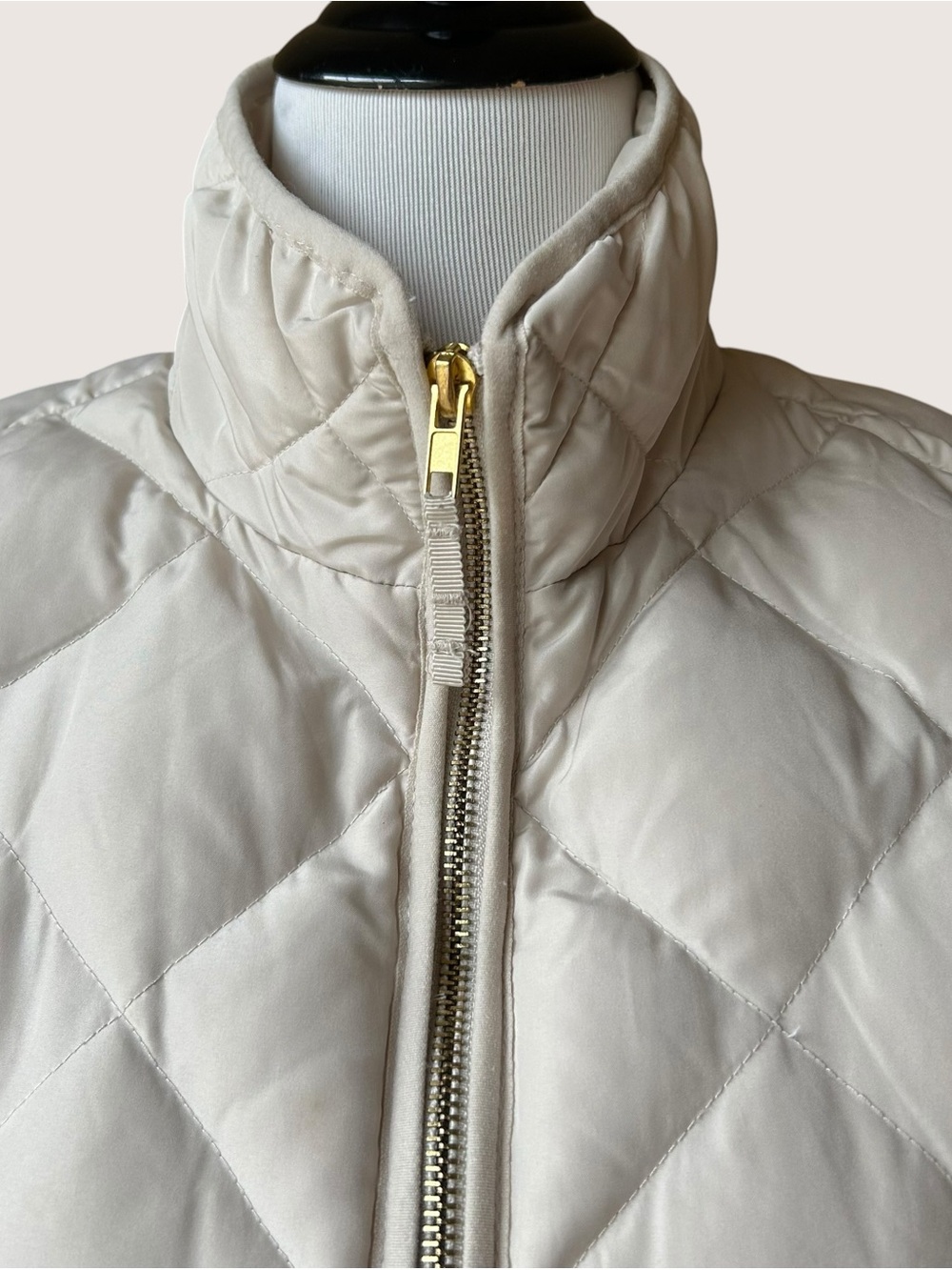Woolrich ivory quilted outdoor down puffer vest sz M - Picture 4 of 10